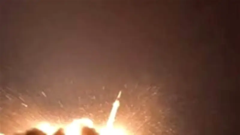 الحرس الثوري الإيراني يعلن بدء الموجة 80 من عملية "وعد صادق 4" باستخدام صواريخ ومسيرات