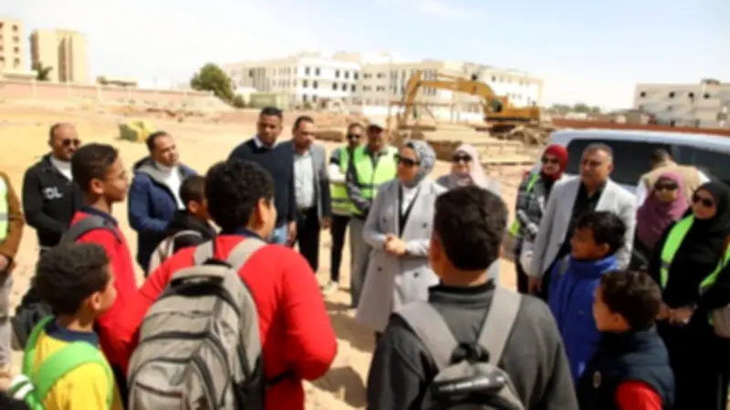 محافظ الوادي الجديد تتابع مشروع المدرسة اليابانية بالداخلة بتكلفة 85 مليون جنيه