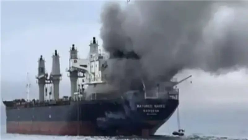 انهيار الملاحة في مضيق هرمز بنسبة 97٪.. إيران تسقط نظرية الأمن البحري المطلق وتحتجز 20 مليون برميل نفط يومياً