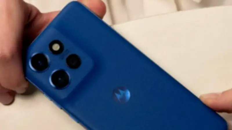 موتورولا تبدأ طرح تحديث Android 16 على هاتف Edge 50 Neo في دول أوروبية