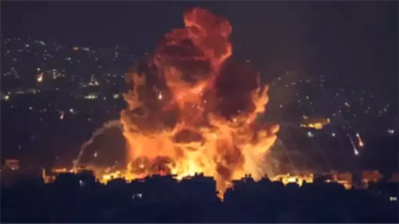 انفجارات ضخمة تضرب الضفة الغربية وإسرائيل بعد إطلاق إيران موجة صواريخ جديدة