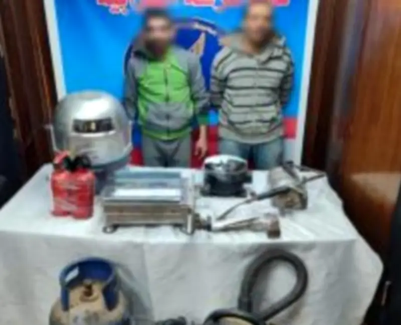 القبض على عصابة متخصصة في سرقة المساكن والهواتف والدراجات النارية بالقاهرة