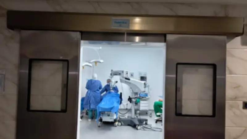 نجاح جراحة دقيقة لإنقاذ بصر بحار أوكراني بمستشفى الرمد التخصصي في بورسعيد