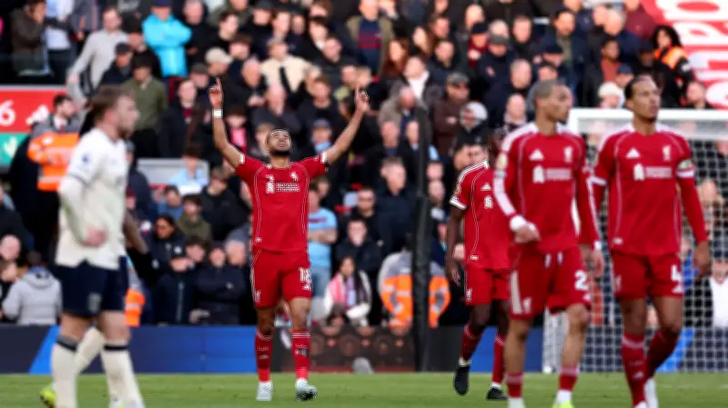 أسطورة ليفربول جرايم سونيس عالق في مطار أبوظبي بعد الهجمات الإيرانية