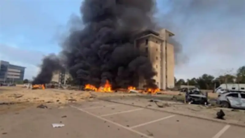 إيران تشن هجمات صاروخية على إسرائيل وتستهدف تل أبيب وحيفا والضفة الغربية