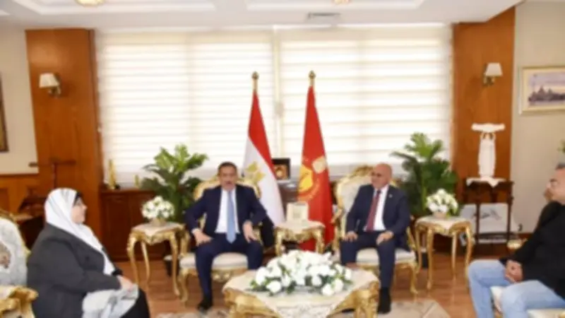 محافظ بورسعيد يستقبل رئيس جهاز تعمير سيناء لبحث مشروعات التعاون المشتركة