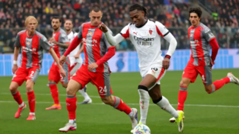 ميلان يحقق فوزاً قاتلاً على كريمونيزي في الدوري الإيطالي قبل ديربي الغضب