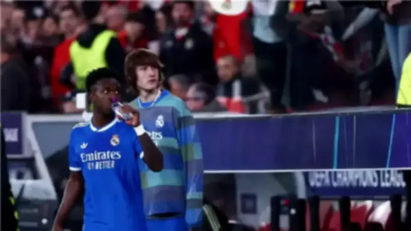 ريال مدريد يحسم موقفه من تجديد عقد فينيسيوس جونيور بعد مفاوضات متوقفة