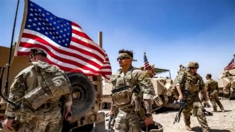 القيادة المركزية الأمريكية تطالب القوات الإيرانية بإلقاء أسلحتها في تصعيد جديد