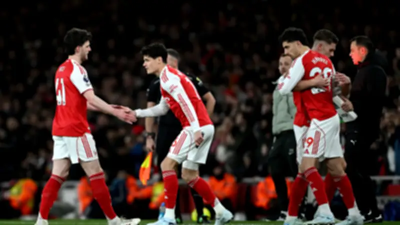 آرسنال يحطم الرقم التاريخي لمانشستر يونايتد بفوز ثمين على تشيلسي في الدوري الإنجليزي