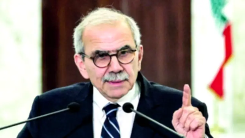 رئيس الحكومة اللبنانية نواف سلام يستنكر إطلاق الصواريخ من جنوب لبنان ويصفه بالعمل غير المسؤول