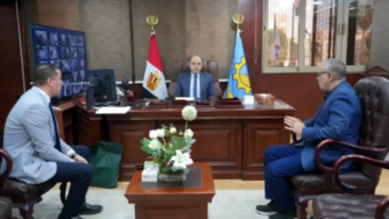 محافظ الغربية يؤكد: دعم الصناعة أولوية قيادية لتعزيز الاقتصاد الوطني