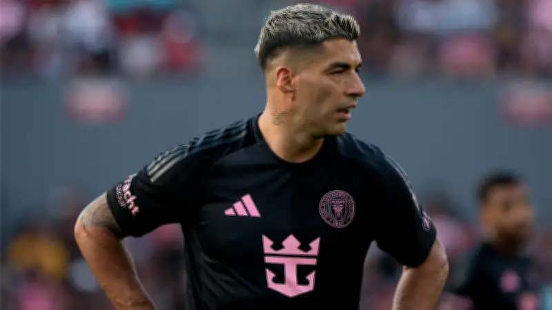 لويس سواريز يفتتح مطعمه في مدريد متجاوزًا برشلونة في خطوة استثمارية استراتيجية