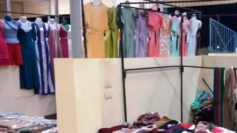 أسوان: تسكين الباعة الجائلين بالسويقة لتحقيق الاستقرار المعيشي وتفريغ المدن من العشوائيات