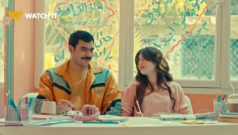 تارا تتعلم فخر الإنجليزية بطريقتها الخاصة في فيديو جديد