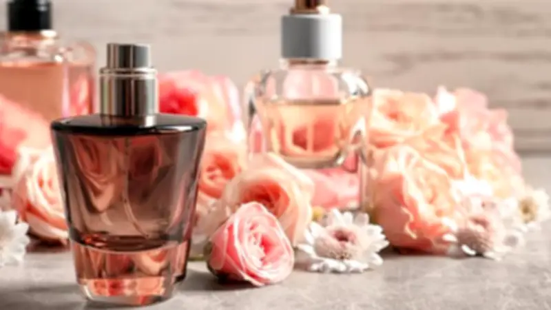 دار الإفتاء المصرية توضح حكم وضع العطر والتطيب للنساء خلال نهار رمضان