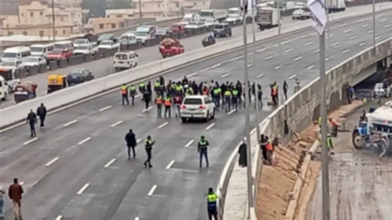مصرع شخص وإصابة اثنين في تصادم مروع على طريق الإسكندرية الصحراوي