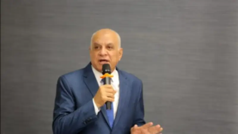 رئيس تجارية الإسماعيلية يشيد بتعاون أصحاب المخابز في تشغيل المجمع