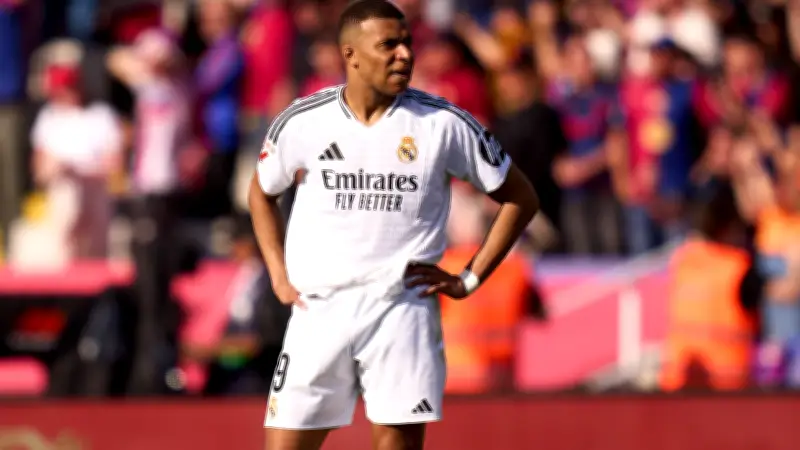 ريال مدريد يعلن تفاصيل جديدة حول إصابة كيليان مبابي ويؤكد البرنامج العلاجي