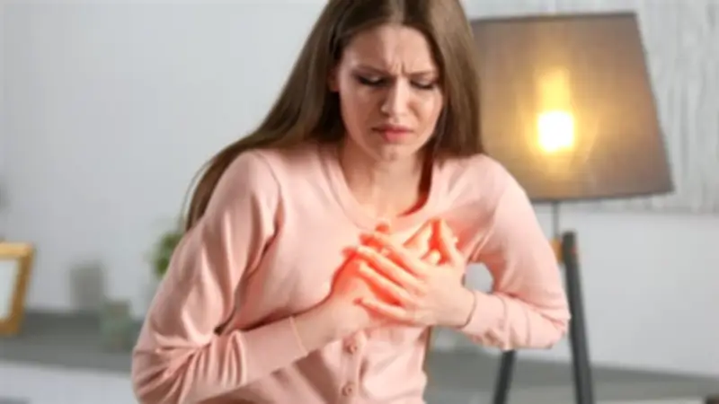 استشاري قلب يحذر: أسباب خفقان القلب بعد الإفطار في رمضان وأعراض خطيرة تستدعي القلق