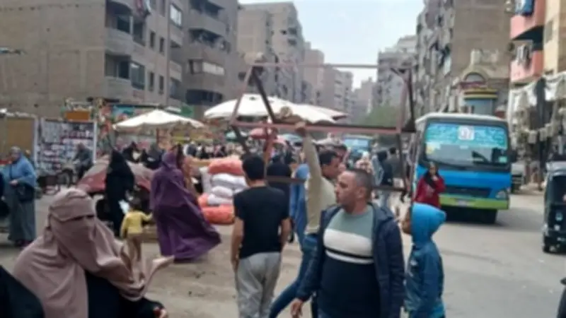 محافظة الجيزة تواصل حملات رفع الإشغالات في شوارع مستشفى الصدر والسلام بالعمرانية