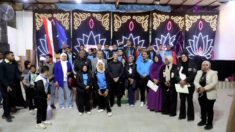 محافظ أسوان يشهد أمسية رمضانية بمركز شباب بدر وسط أجواء روحانية وترفيهية