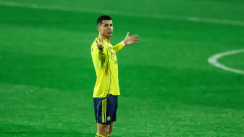 رحلة كريستيانو رونالدو إلى مدريد تثير تساؤلات حول مستقبله في السعودية