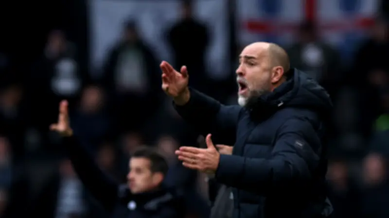 توتنهام ينتصر لحارسه بعد سخرية الدوري الإنجليزي من ركلة حرة كوميدية