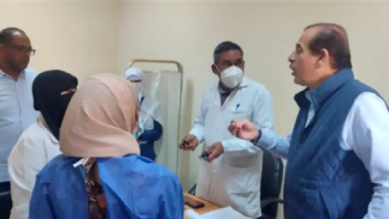 نائب وزير الصحة يوجه بتطوير الخدمات الصحية في أسوان خلال أسبوعين بعد جولة تفقدية مكثفة