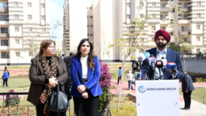 رئيس البنك الدولي يزور مشروع 'سكن لكل المصريين' بالعاشر من رمضان ويثني على النجاح