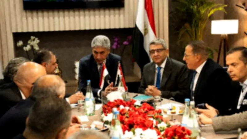 وزير السياحة والآثار: حركة السفر إلى مصر تأثرت بشكل محدود بسبب أحداث المنطقة