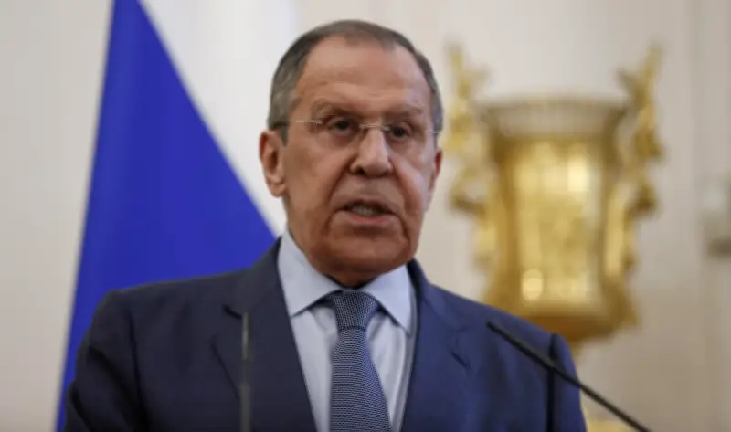 لافروف يحذر: تصرفات أمريكا وإسرائيل ضد إيران ستترتب عليها عواقب وخيمة بالشرق الأوسط