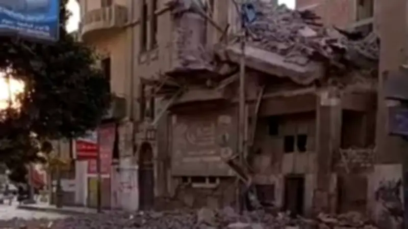انهيار عقار قديم في المنيا: فصل المرافق وفرض كردون أمني دون إصابات