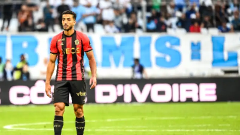 استبعاد محمد عبد المنعم من قائمة نيس قبل مواجهة لوريان في الدوري الفرنسي