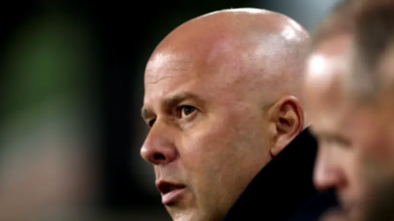 سلوت ينتقد ليفربول بعد خسارة وولفرهامبتون: نهدر النقاط ونُعاقب في الوقت القاتل