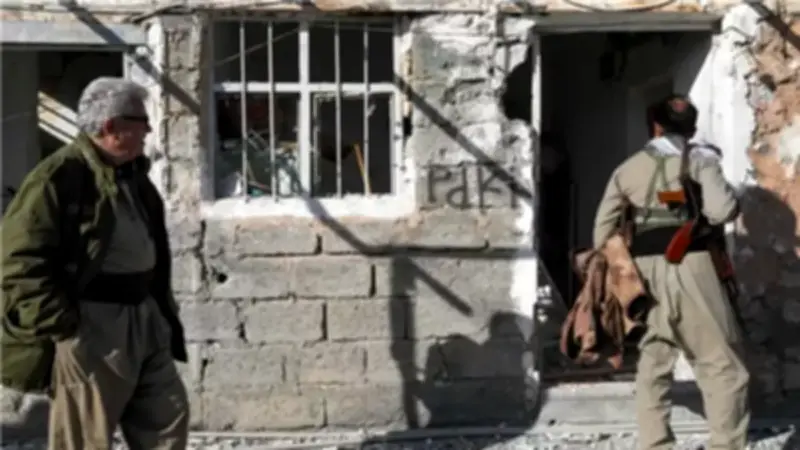 جماعات كردية إيرانية تتشاور مع واشنطن لشن هجمات ضد قوات الأمن الإيرانية