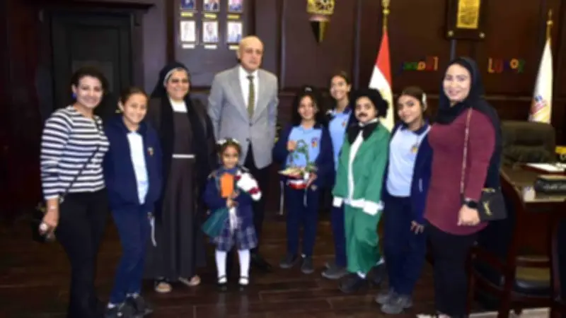 محافظ الأقصر يستقبل وفد مدرسة الراهبات الفرنسيسكانيات لتقديم التهنئة بشهر رمضان وتجديد الثقة