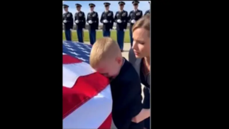 مشاهد مؤلمة تهز أمريكا: عودة الجنود في نعوش بعد الحرب على إيران