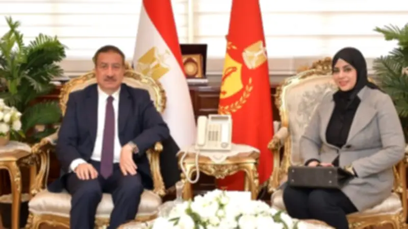 محافظ بورسعيد يلتقي رئيس فرع هيئة الدواء لتعزيز الرقابة على الأدوية والمستلزمات الطبية