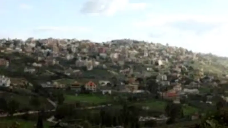 جيش الاحتلال الإسرائيلي يأمر سكان عشرات القرى في جنوب لبنان بالإخلاء الفوري