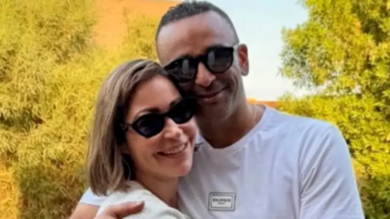 أحمد الجنايني يوجه رسالة مؤثرة لزوجته منة شلبي بعد نجاح مسلسل صحاب الأرض