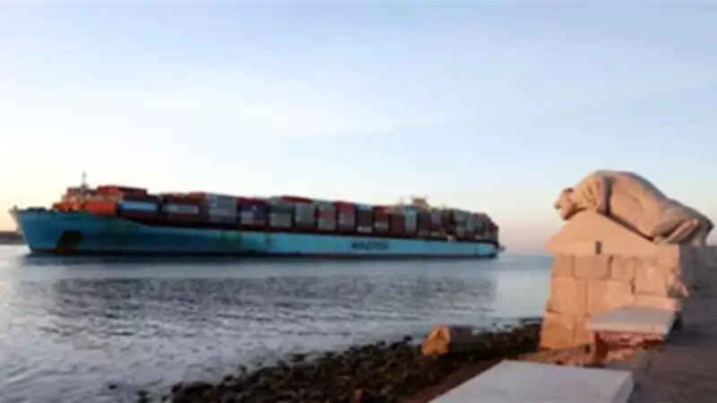 البيت الأبيض: إيران لن تهيمن على مضيق هرمز ونخطط لإجلاء الأمريكيين من الشرق الأوسط