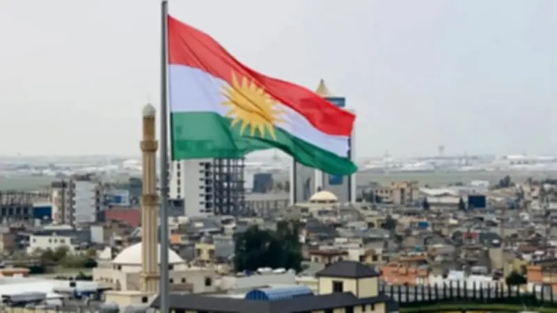 بارزاني يؤكد حياد كردستان العراق في الصراعات الإقليمية مع إيران وأمريكا وإسرائيل