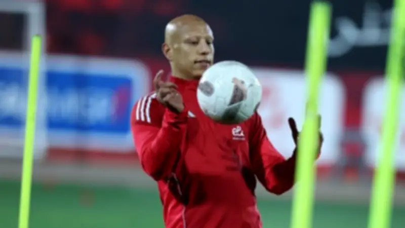 طبيب الأهلي: عمرو الجزار يتعافى من الإصابة ويشارك في التدريبات الجماعية