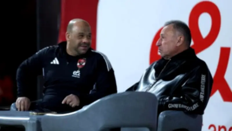 الخطيب يشاهد مران الأهلي قبل مواجهة المقاولون العرب بالدوري المصري