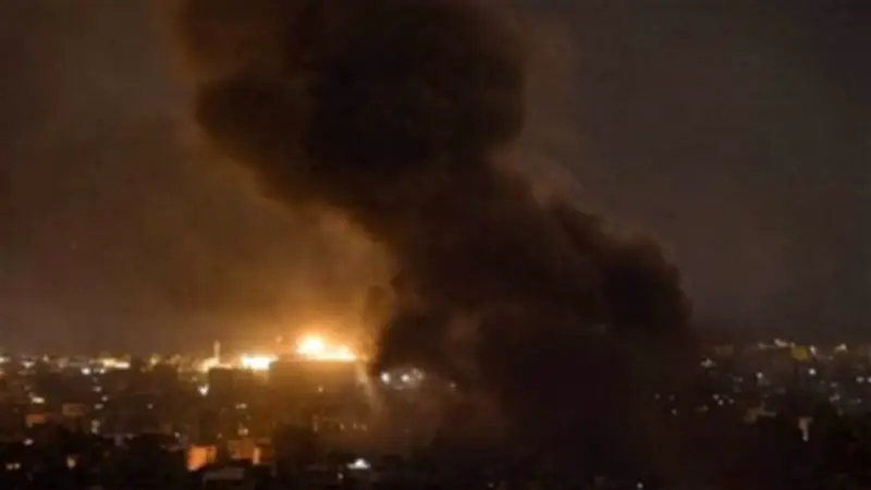الجيش الإسرائيلي يعلن بدء استهداف بنى تحتية لحزب الله في بيروت بعد اشتباكات عنيفة
