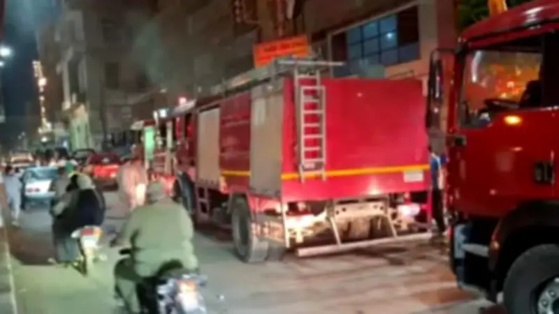 ماس كهربائي يسبب حريقاً هائلاً في مول مفروشات شهير بالغربية