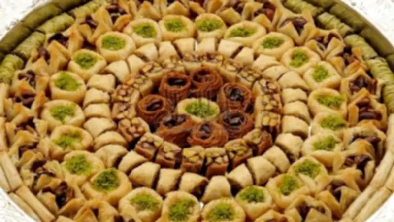 شروط تناول الحلوى في رمضان: نصائح صحية لتجنب المخاطر والحفاظ على التوازن