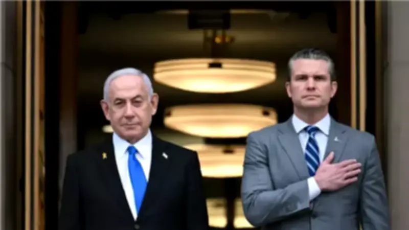 وزير الدفاع الأمريكي يدعو إسرائيل لمواصلة العمليات ضد إيران حتى النهاية