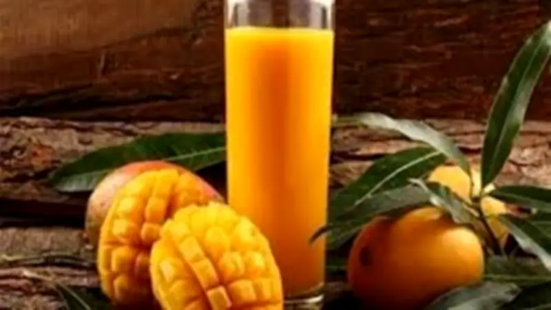 تفسير رؤيا عصير المانجو في المنام: دلالات مالية وصحية ونفسية عميقة